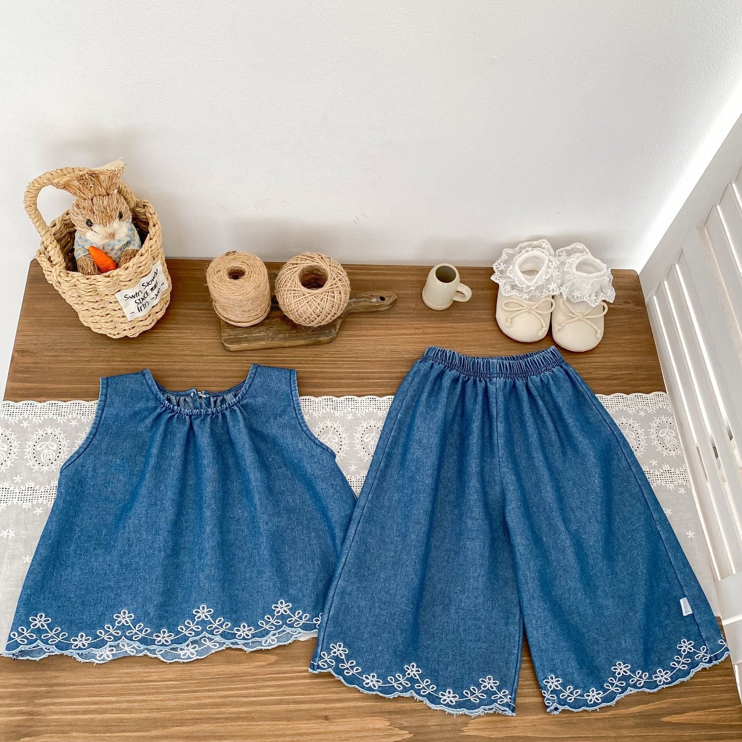 Summer Baby Kids Girls Flowers Pattern Embroidered Sleeveless Top and