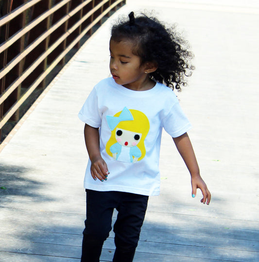 Alice - Alice's Adventure in Wonderland - Kids T-shirt