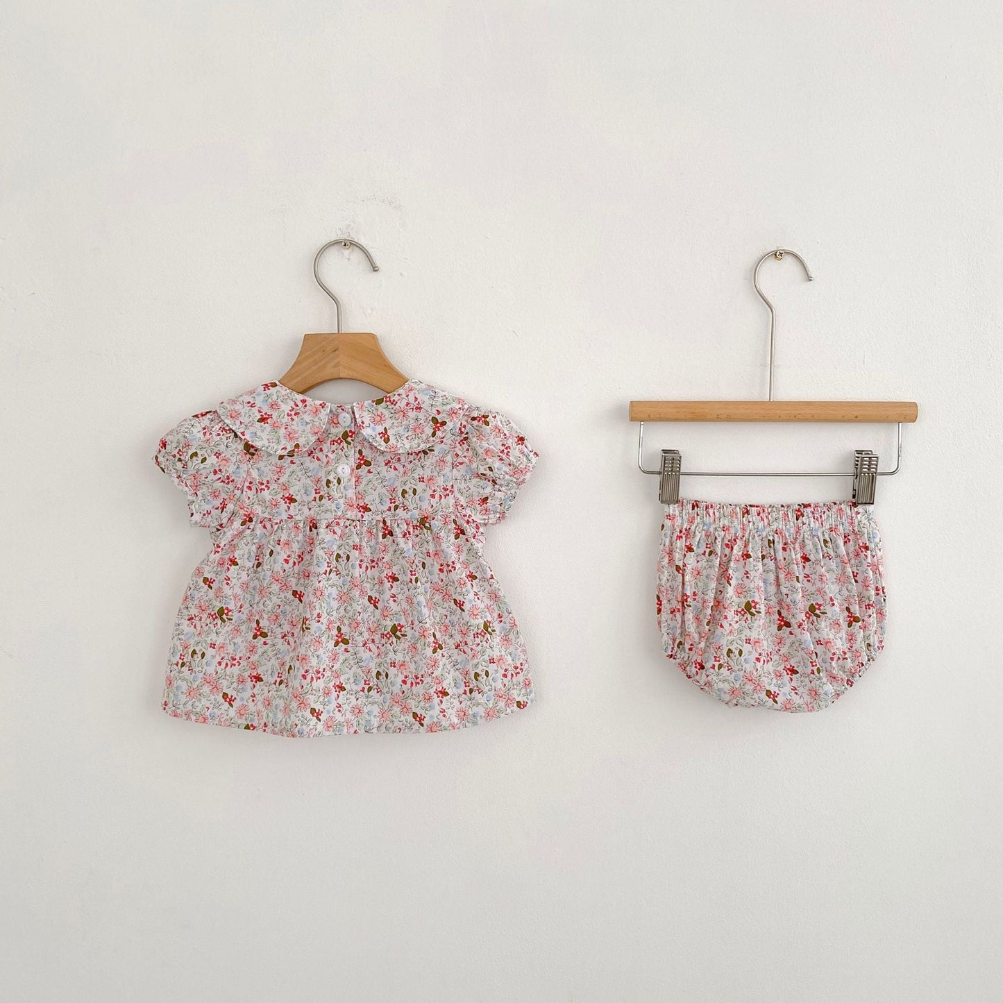 Summer Arrival Baby Girls Short Sleeves Floral Top Dress and Bloomers